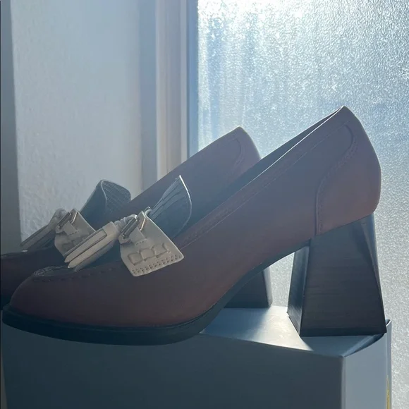 Antonio Melani Brown and White Block Heel - Picture 5 of 8